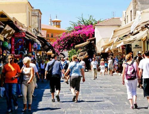 Τουρισμός: Δύο όπλα ρίχνει στη μάχη η κυβέρνηση για να σώσει το καλοκαίρι