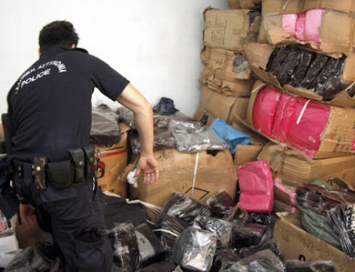 Πελοπόννησος: Χιλιάδες προϊόντα «μαϊμού» εντοπίστηκαν σε δύο αποθήκες