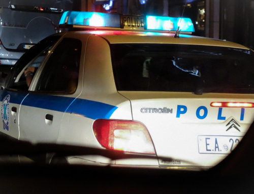 Δεν ενοχλείται η Αστυνομία στην Κόρινθο (ΒΙΝΤΕΟ)