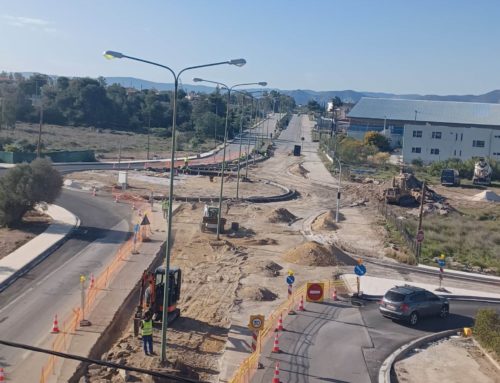 Ετοιμάζονται οι κυκλικοί κόμβοι στο Λουτράκι (ΦΩΤΟ)