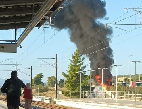 Κινέτα: Πυρκαγιά σε νταλίκα στην Εθνική Οδό