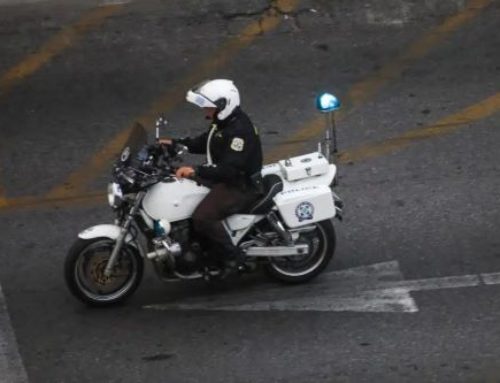 Σαλαμίνα: Την βρήκαν σε λίμνη αίματος μέσα στο σπίτι της – Διατηρούσε σχέση με άνδρα πολύ μεγαλύτερό της
