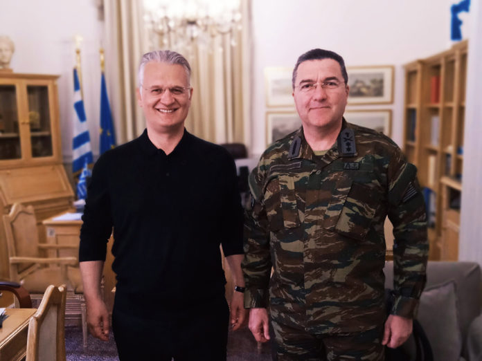 ypostratigo-apostolo-zouvali