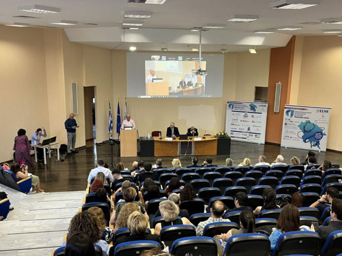 νοσηλευτές