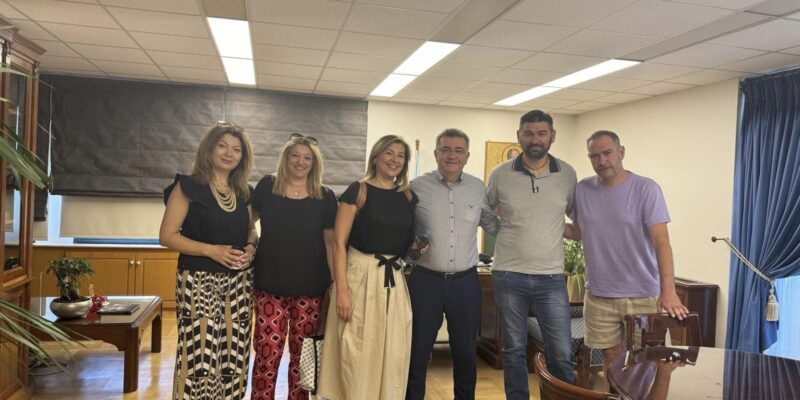 Συνάντηση ΔΣ Εμπορικού Συλλόγου Κορίνθου με τον Δήμαρχο Κορινθίων για ...