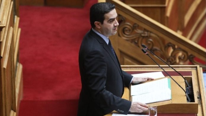 μιχάλης κατρίνης