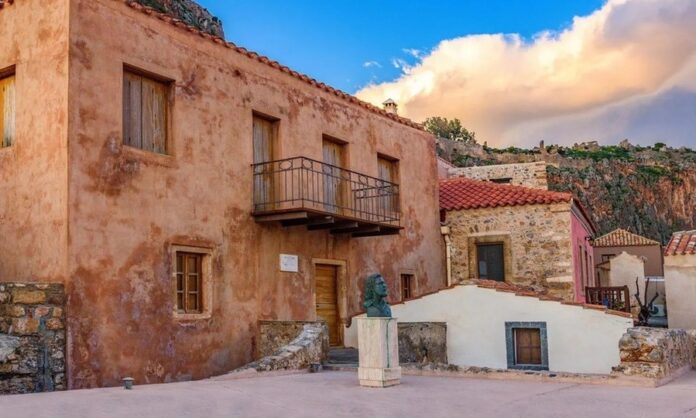 monemvasia-giannis-ritsos-dimotiko-mouseio