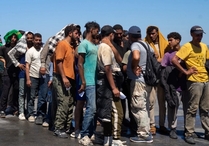 Κατά της τροπολογίας για το μεταναστευτικό ΣΥΡΙΖΑ, ΚΚΕ, Νέα Αριστερά και Πλεύση - «Παραβιάζει τους κανόνες του Διεθνούς Δικαίου»