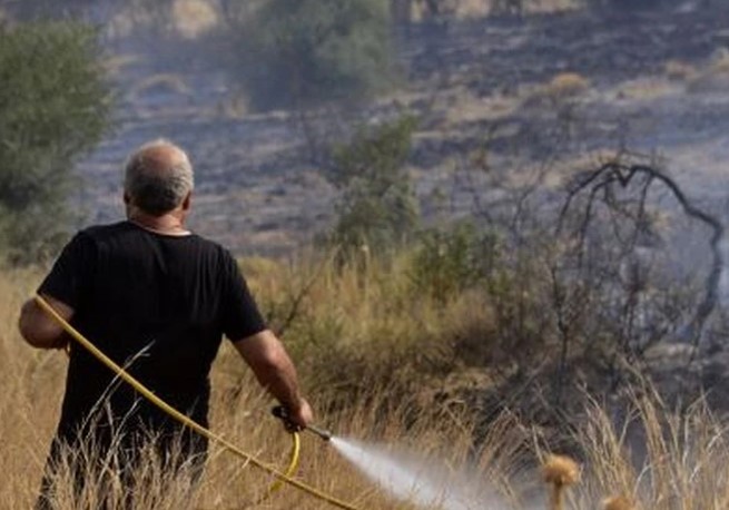 Τι πρέπει να κάνετε αν σας πλησιάζει η φωτιά – Χρήσιμες οδηγίες από την Πολιτική Προστασία