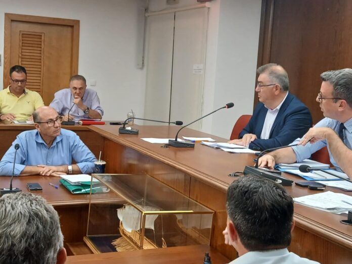 KΟΡΙΝΘΟΣ:Βαριές κουβέντες Χατζή σε Σταυρέλη-Η απάντηση του δημάρχου συγκίνησε και προβλημάτισε