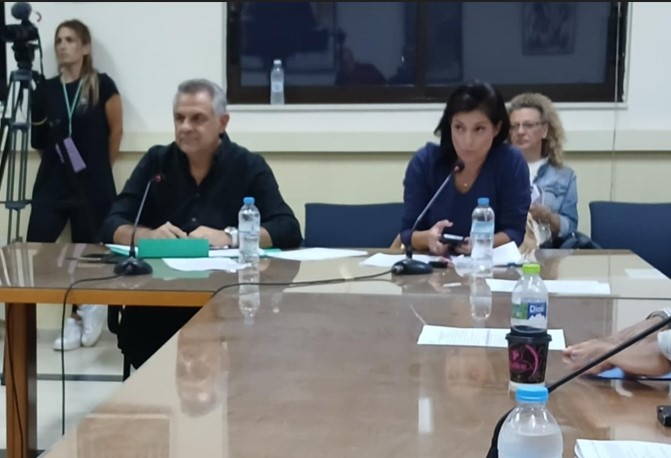 Ελεάνα Κοτσίρη: Πόσα κοντέινερ λειτουργούν σήμερα ως αίθουσες διδασκαλίας στον δήμο Σικυωνίων;(ΒΙΝΤΕΟ)
