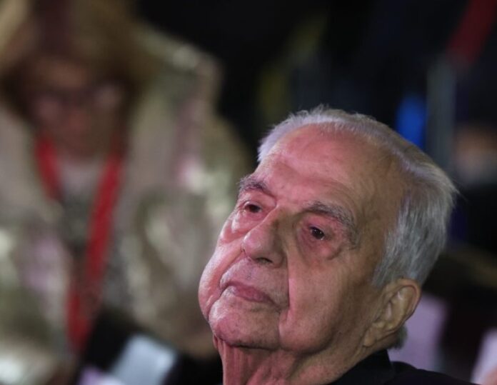 Πέθανε ο Αλέκος Φλαμπουράρης