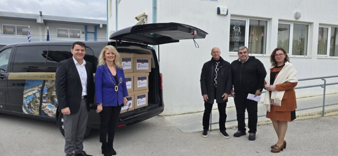 Δωρεά 100 ηλεκτρονικών υπολογιστών σε σχολεία του Δήμου από το καζίνο Λουτρακίου