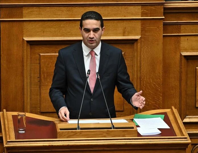 Μιχάλης Κατρίνης για τη σύλληψη του 16χρονου γιου του μετά από καταδίωξη: Αισθάνομαι συντριβή, αναλαμβάνω την ευθύνη που μου αναλογεί