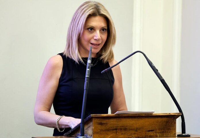 Καρυστιανού: Το εγχείρημα θα μπορούσε να εξελιχθεί σε πολιτικό κόμμα – Δεν υπάρχει περίπτωση συνεργασίας με προηγούμενα πολιτικά κόμματα