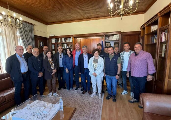 Υπογραφή σύμβασης από την Περιφέρεια Πελοποννήσου για έργα άρδευσης σε τοπικές κοινότητες της Π.Ε. Κορινθίας