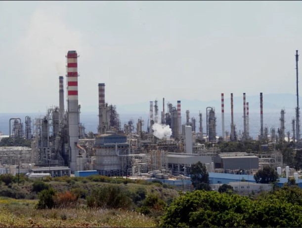 Η πρώτη ανακοίνωση της Motor Oil για την έκρηξη – Δύο πολύ σοβαρά τραυματίες