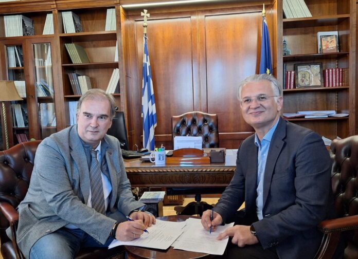 Δημήτρης Πτωχός: «Θέτουμε τις βάσεις για την προστασία των ακτών στον Δήμο Ξυλοκάστρου – Ευρωστίνης» – Υπεγράφη Προγραμματική Σύμβαση μεταξύ Περιφέρειας και Δήμου